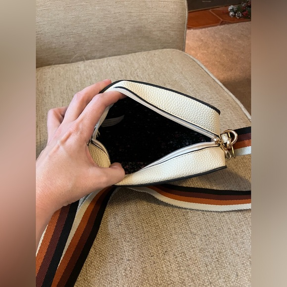 Mudd leather square purse - Picture 6 of 6